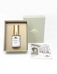 Rinascimento tonico: Idratazione e Protezione con Acido Ialuronico